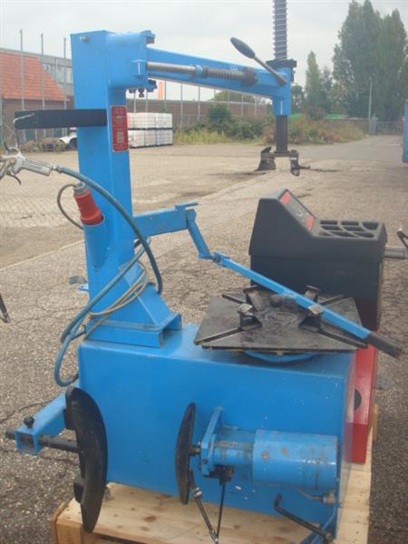 Grote foto banden apparaat du quesne 110 balanceermachine auto diversen gereedschap