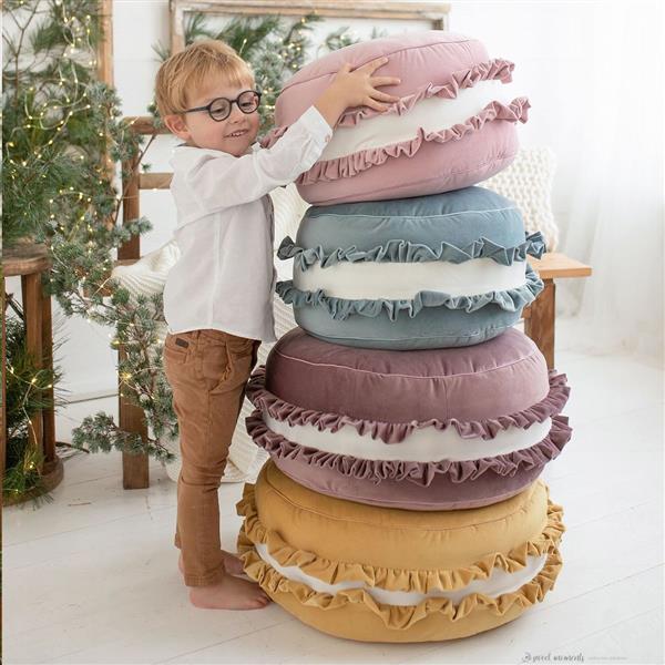 Grote foto velvet poef kussen macaron grijs zacht zitkussen in de vorm van een koekje grijs 50x30cm kinderen en baby complete kinderkamers