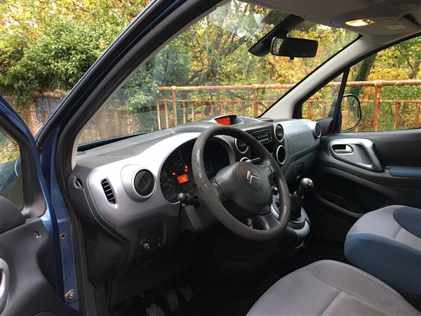 Grote foto gekeurd carpass auto citro n