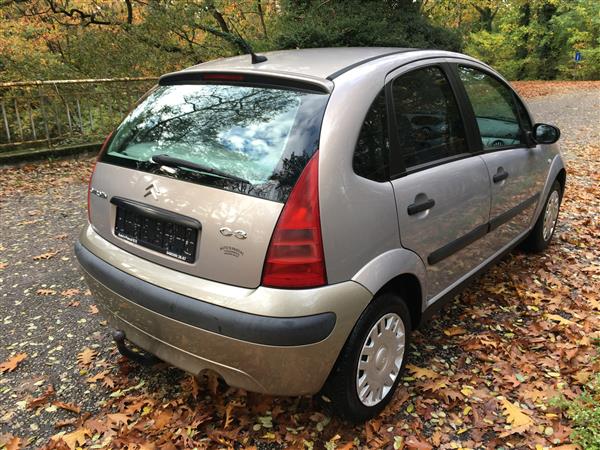 Grote foto gekeurd carpass 1.1i auto citro n