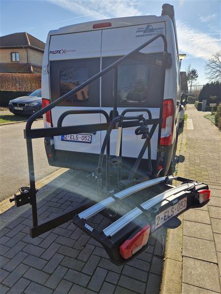 Grote foto pilote v600g x edition 2021 goed onderhouden caravans en kamperen campers