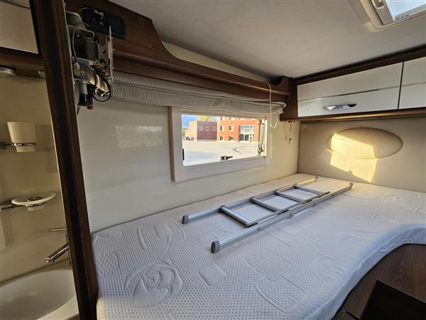 Grote foto te koop caravans en kamperen campers