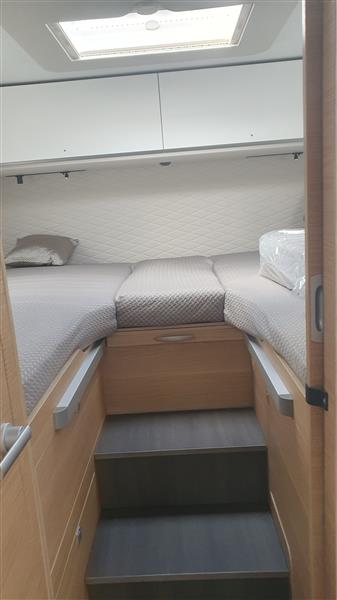 Grote foto te koop caravans en kamperen campers