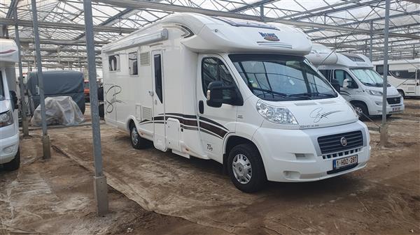 Grote foto te koop caravans en kamperen campers