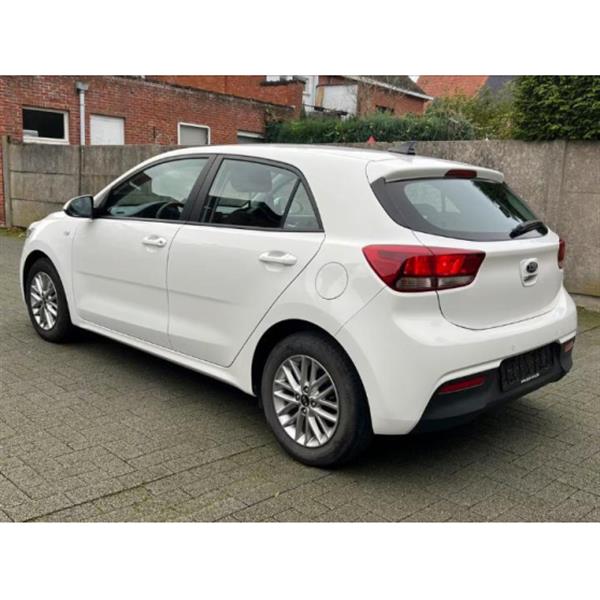 Grote foto kia rio 1.2i benzine auto kia