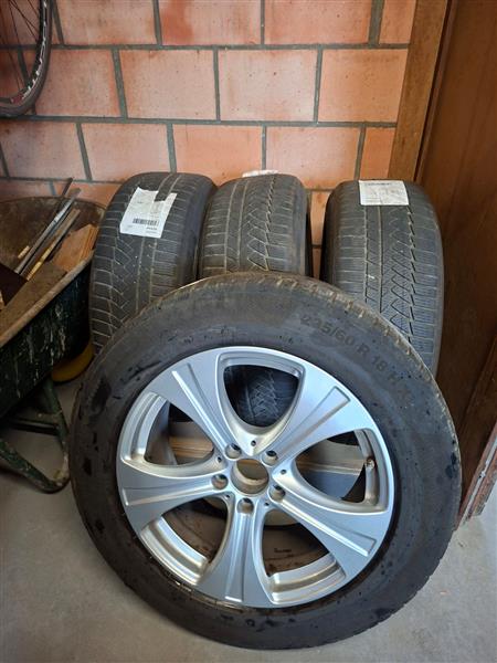 Grote foto 4 winterbanden met velg auto onderdelen banden en velgen