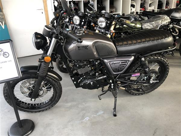 Grote foto bluroc legend 125 actie v d week motoren suzuki