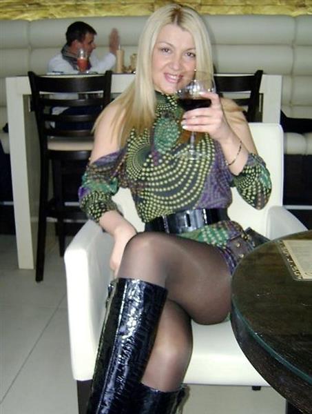 Grote foto gescheiden moeder op zoek erotiek vrouw zoekt mannelijke sekspartner