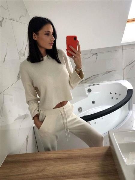 Grote foto ook een model kan zich eenzaam voelen erotiek vrouw zoekt mannelijke sekspartner