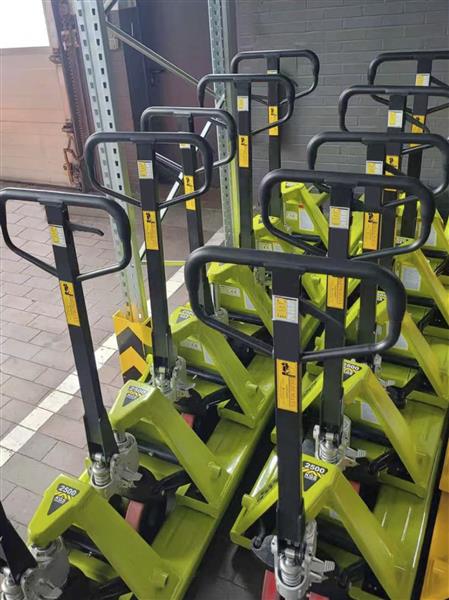 Grote foto actie nieuwe hand transpalet 2500kg doe het zelf en verbouw palletwagens en pompwagens