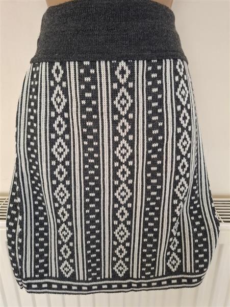 Grote foto prachtig vintage antracietgrijs rokje in tricot kleding dames jurken en rokken