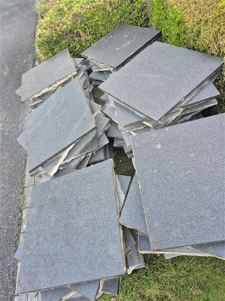 Grote foto graniettegels peperoni dark voor buiten tuin en terras tegels en terrasdelen