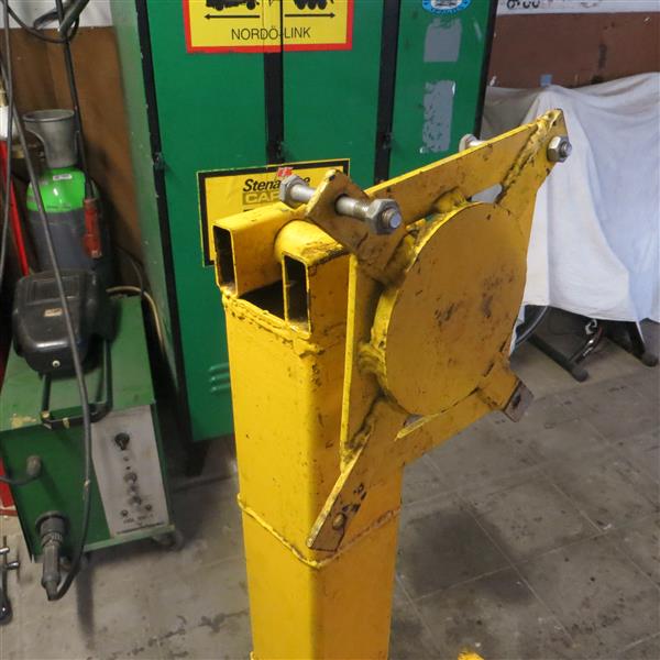 Grote foto verrolbare motorsteun auto diversen gereedschap