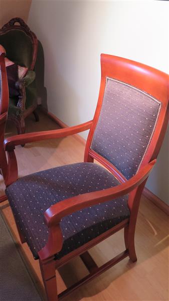 Grote foto kerselaar tafel huis en inrichting eettafels