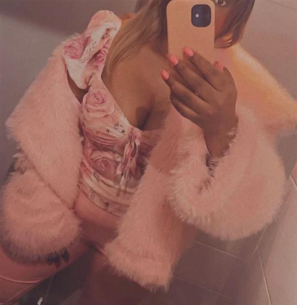 Grote foto nymf slet zoekt dominant erotiek vrouw zoekt man