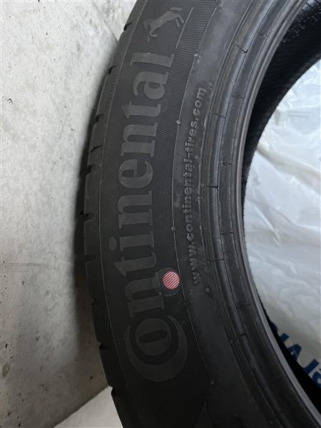Grote foto banden continental zomerbanden 8mm auto onderdelen banden en velgen