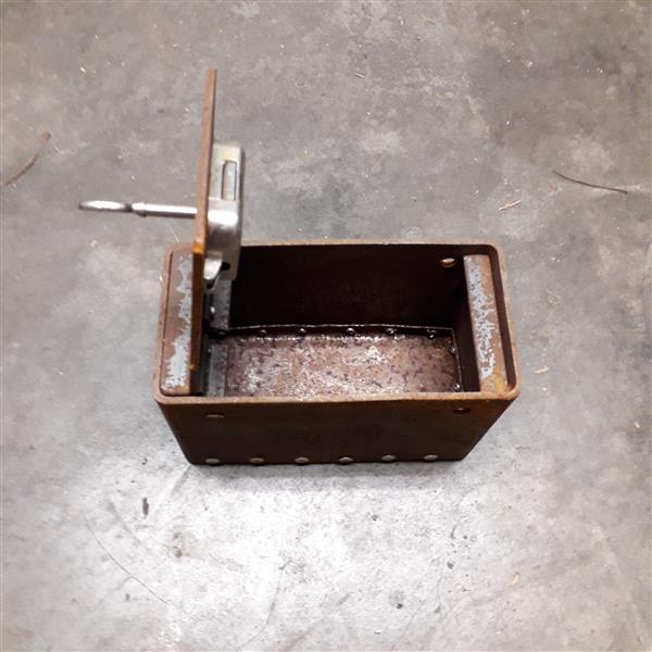 Grote foto kluis staal antiek en kunst overige in antiek gebruiksvoorwerpen