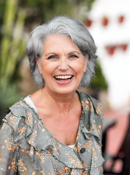 Grote foto jeugdige dame van 58 zoekt jeugdige man contacten en berichten vrouw zoekt man