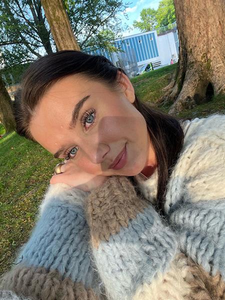 Grote foto ben je een volwassen of ouder man contacten en berichten vrouw zoekt man