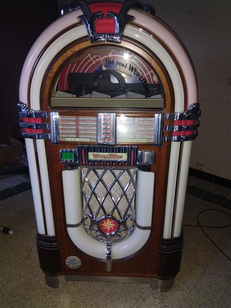 Grote foto zeer mooie wurlitzer omt1015 50 cd wisselaar audio tv en foto jukeboxen