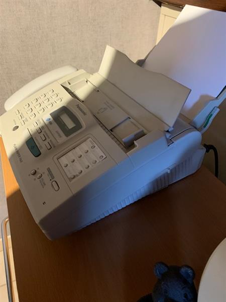 Grote foto telefoon en fax machine diversen schrijfmachines en typemachines