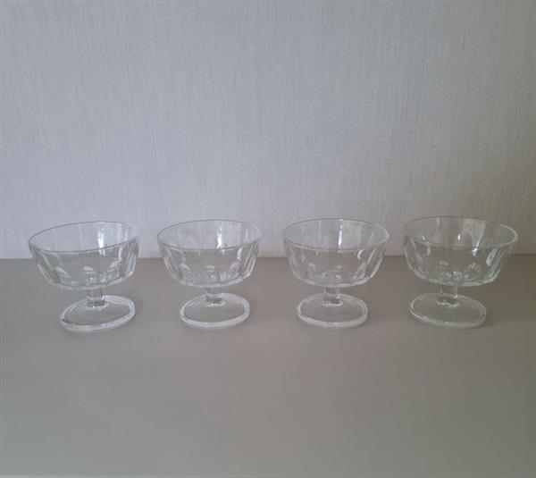 Grote foto 4 vintage lage dessertcoupes in glas jaren 60 antiek en kunst glas en kristal