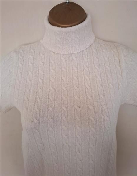 Grote foto roomwitte kabeltrui met korte mouwen merinowol kleding dames truien en vesten