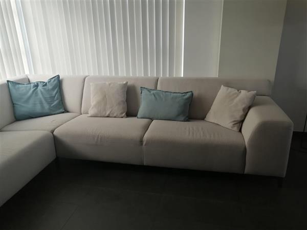 Grote foto hoeksalon in beige stof huis en inrichting hoekbanken