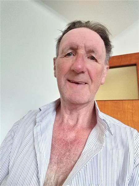 Grote foto vaste relatie contacten en berichten man zoekt vrouw