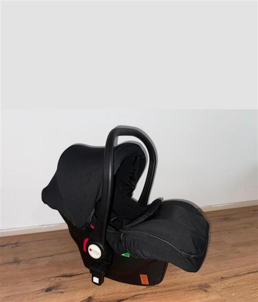 Grote foto mooie kinderwagen met maxicosi kinderen en baby kinderwagens