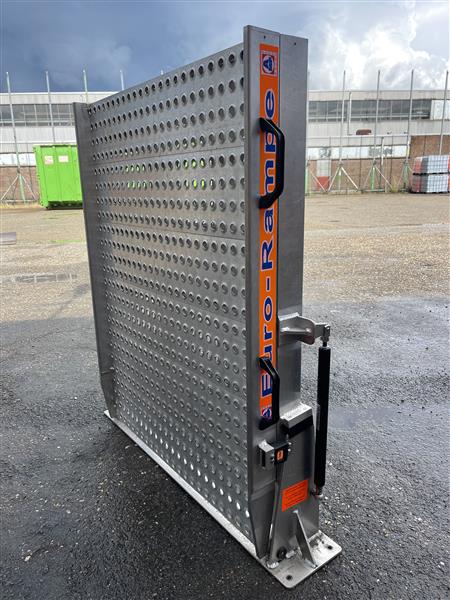 Grote foto oprijplaat euro rampe amf bruns 240cm x 90cm auto onderdelen auto gereedschap