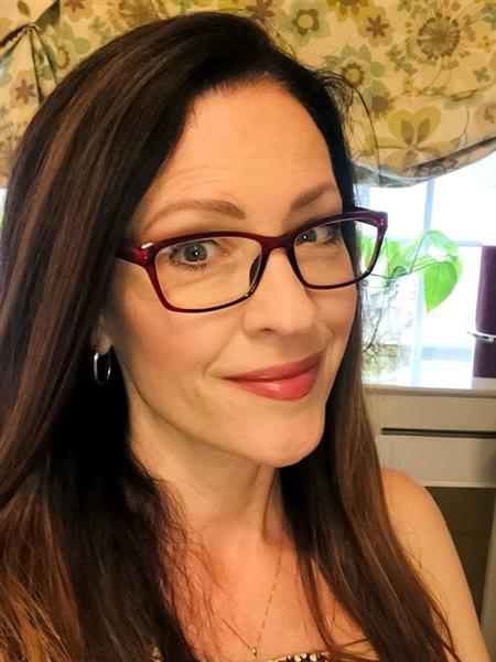 Grote foto op zoek naar die ene klik contacten en berichten vrouw zoekt man