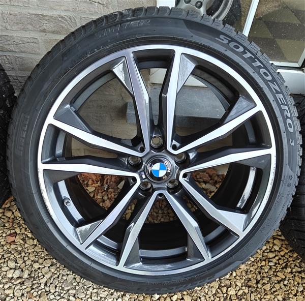 Grote foto 19 bmw m velgen winterbanden pirelli auto onderdelen banden en velgen