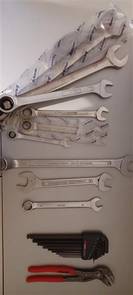 Grote foto nieuw handgereedschap set doe het zelf en verbouw handgereedschap