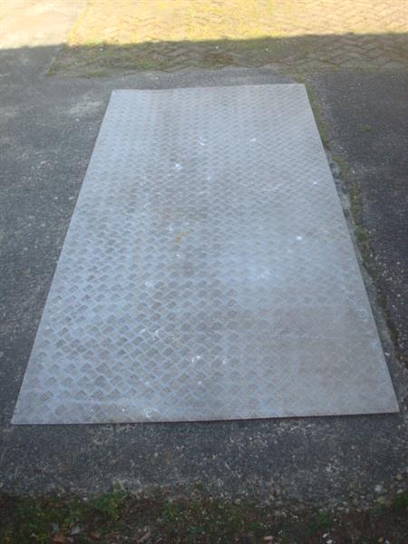 Grote foto aluminium traanplaat aanhanger aanhangerbodem auto diversen gereedschap