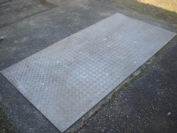 Grote foto aluminium traanplaat aanhanger aanhangerbodem auto diversen gereedschap