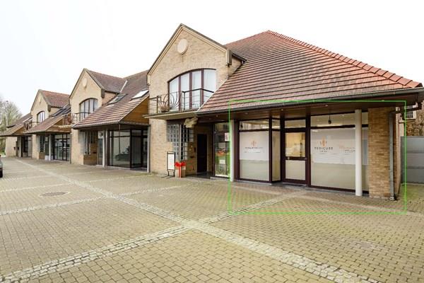 Grote foto handelsruimte met potentieel in hartje pittem bedrijfspanden winkelruimte te koop