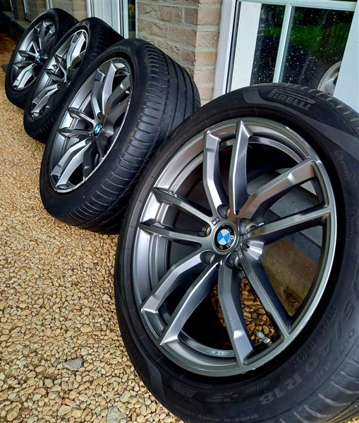 Grote foto 18 bmw m velgen zomerbanden pirelli auto onderdelen banden en velgen