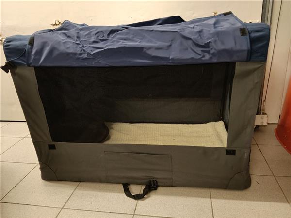 Grote foto prachtige afgesloten bench dieren en toebehoren toebehoren