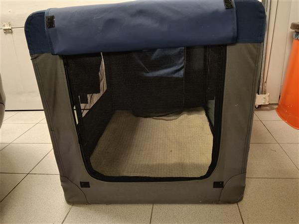 Grote foto prachtige afgesloten bench dieren en toebehoren toebehoren