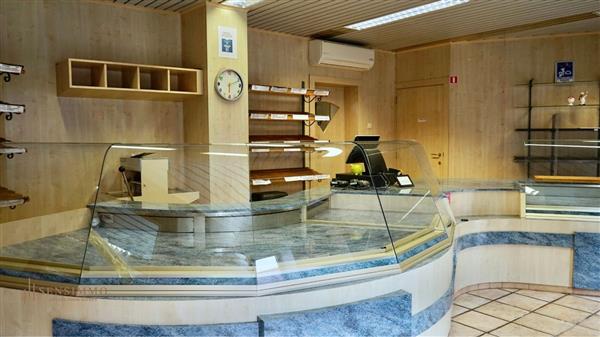 Grote foto koop bakkerij woonst handelsruimte bedrijfspanden bedrijfsruimte te koop