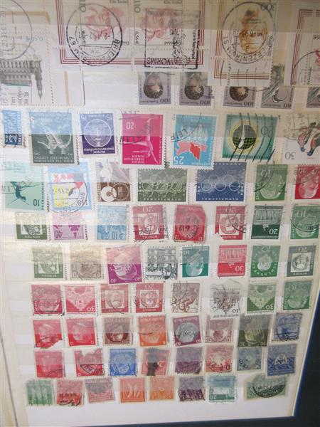 Grote foto grote verzameling postzegels wereldwijd verzamelen postzegels overige