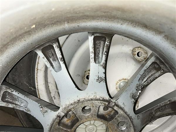 Grote foto velgen en winterbanden bmw 3 serie auto onderdelen banden en velgen