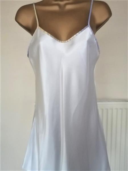 Grote foto mooi zilvergrijs satijnen nachtkleedje small kleding dames ondergoed en lingerie