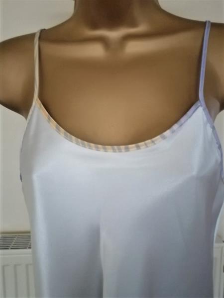 Grote foto mooi zilvergrijs satijnen nachtkleedje small kleding dames ondergoed en lingerie