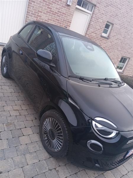 Grote foto te koop fiat 500e 87 kw full electric 6300km auto fiat