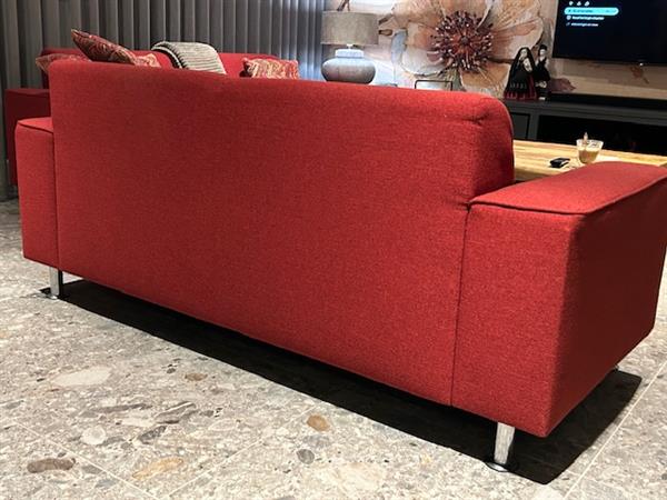 Grote foto kwalitatieve zetelset bestaande uit 2 banken huis en inrichting bankstellen