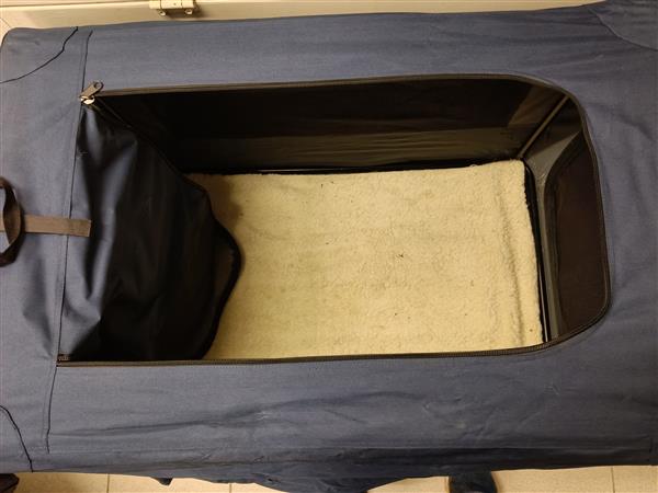 Grote foto prachtige afgesloten bench dieren en toebehoren toebehoren