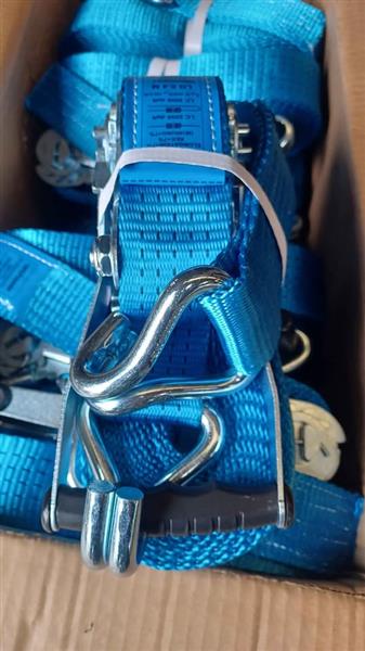 Grote foto nieuwe spanbanden auto diversen gereedschap