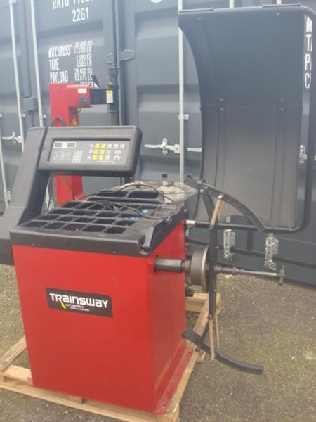 Grote foto banden apparaat en motorbanden balanceermachine auto diversen gereedschap